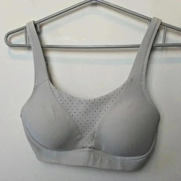 Lululemon Run Times Bra Color: Dark Chrome size 32 D - Picture 5 of 13